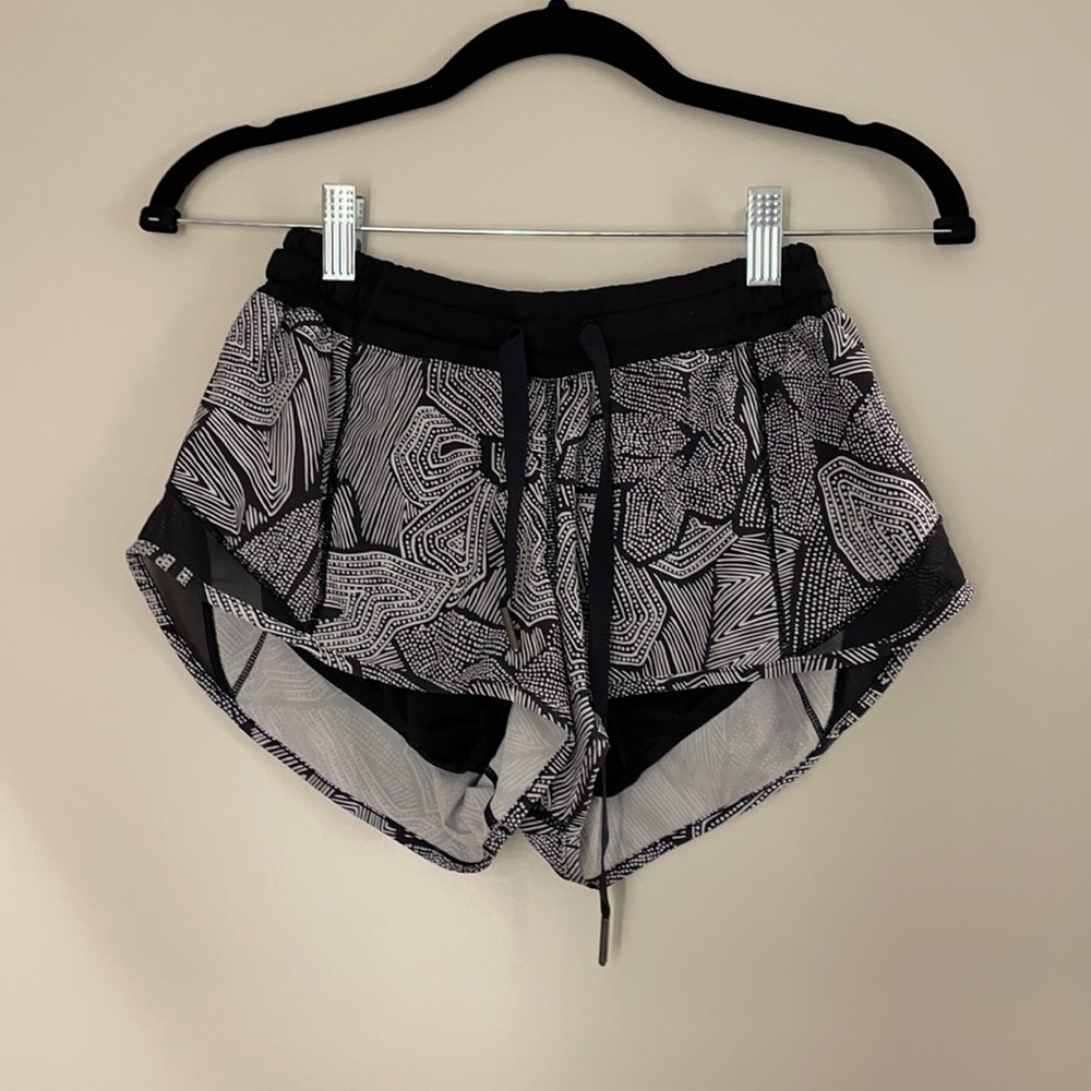 Lululemon Hotty Hot Shorts
